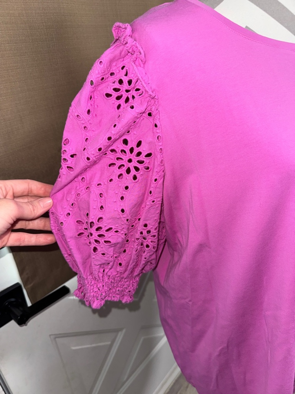 Chico’s Women's Eyelet Puff Sleeve Top - Pink Size 3 (XL) - Picture 2 of 6